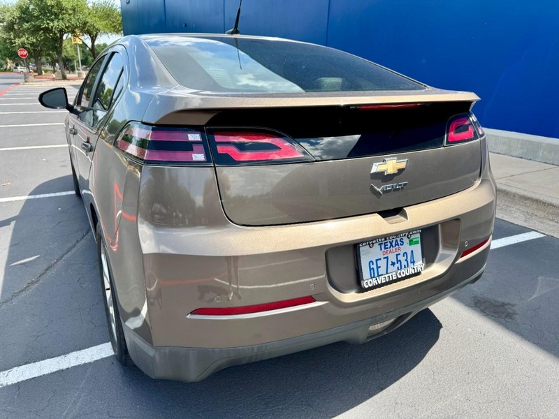 Chevrolet Volt Premier Vehicle Image 10