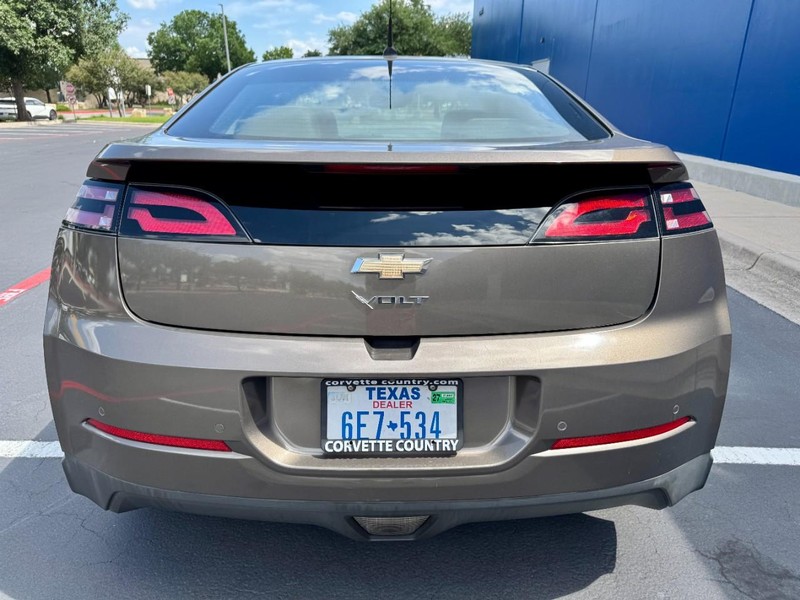 Chevrolet Volt Premier Vehicle Image 11
