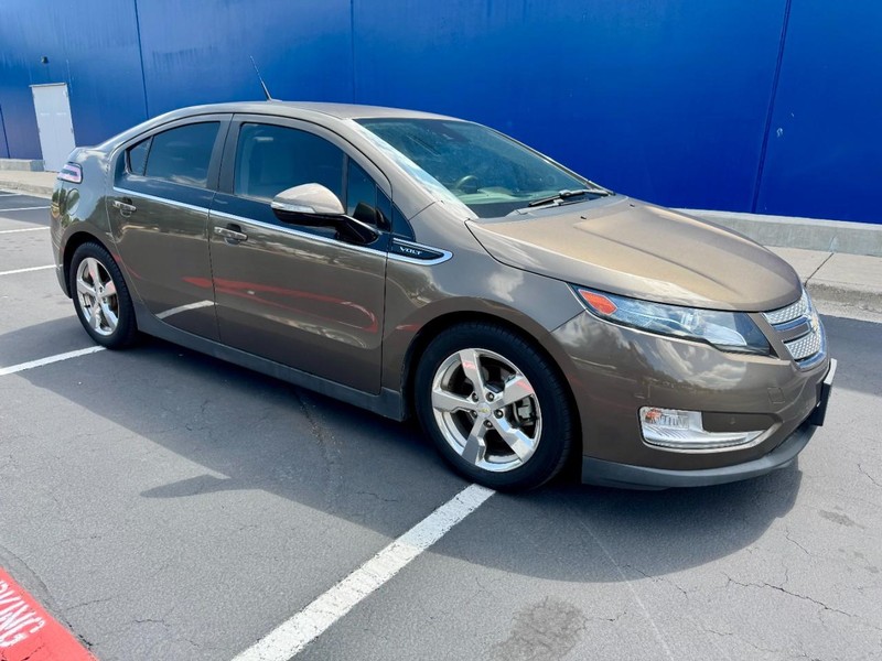 Chevrolet Volt Premier Vehicle Image 14