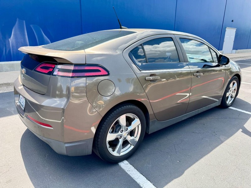 Chevrolet Volt Premier Vehicle Image 15