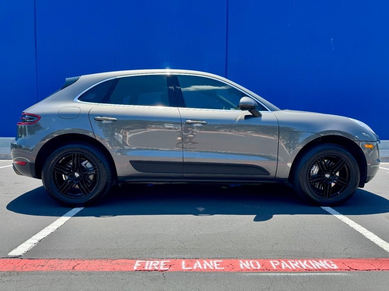 Porsche Macan S AWD Vehicle Image 03