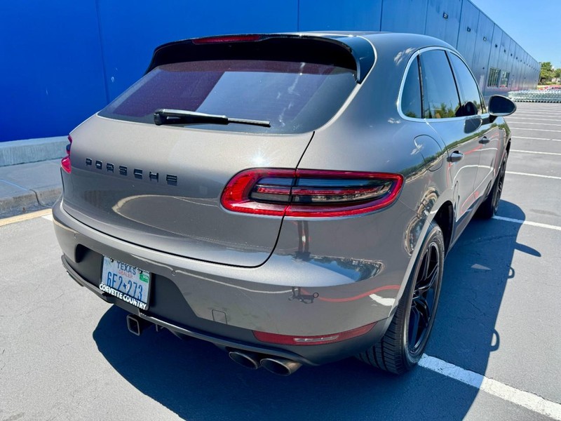 Porsche Macan S AWD Vehicle Image 04