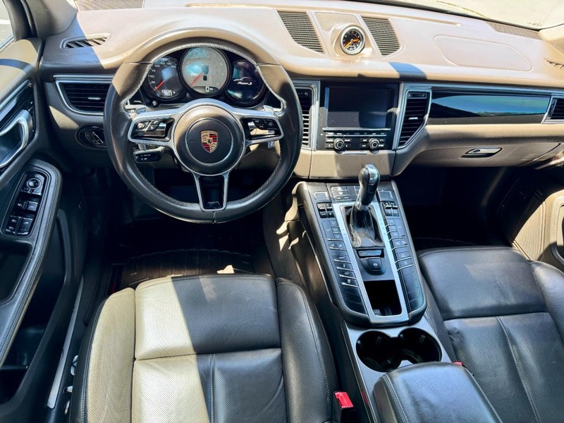 Porsche Macan S AWD Vehicle Image 06