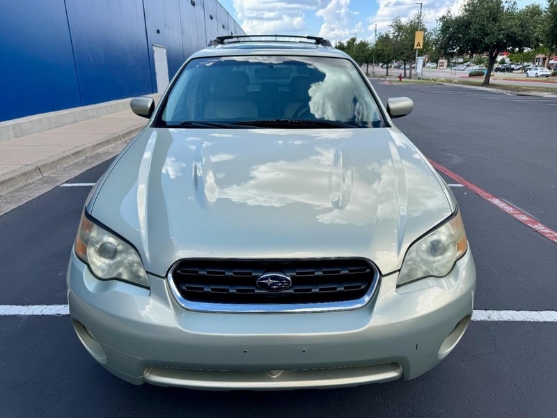 Subaru Outback Limited Vehicle Image 07