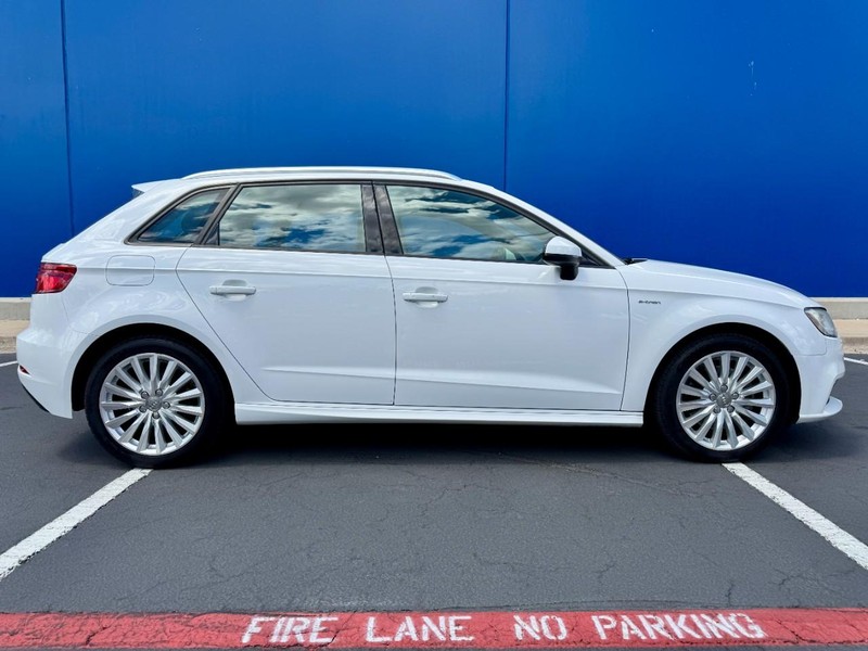 Audi A3 Sportback e-tron 1.4T I4 PHEV Premium Vehicle Image 03