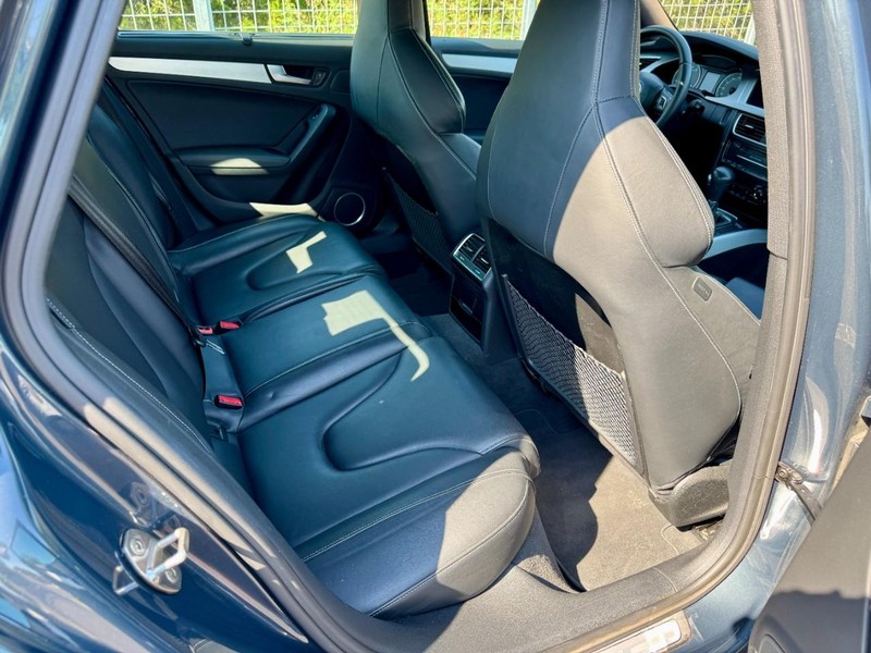 Audi S4 Prestige 3.0T Quattro Vehicle Image 18