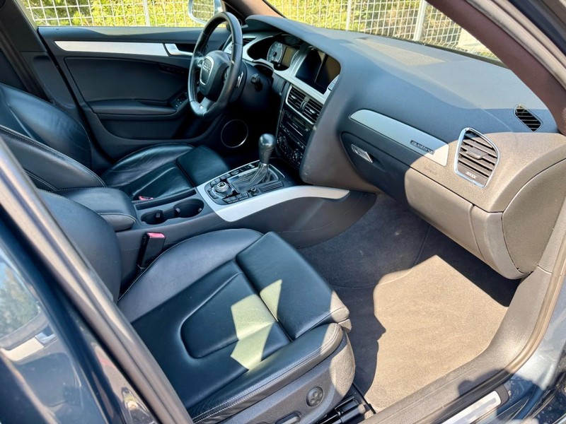 Audi S4 Prestige 3.0T Quattro Vehicle Image 19