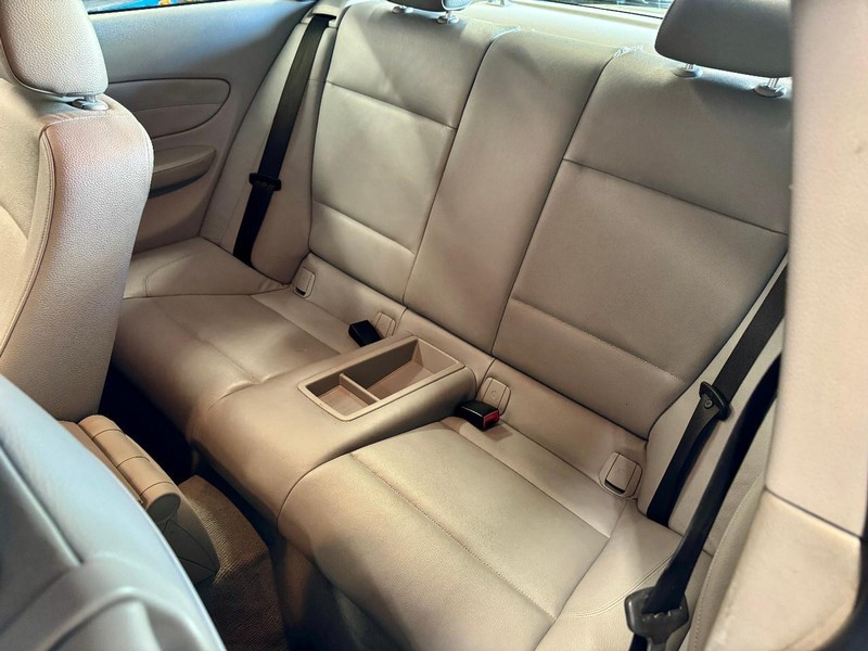 BMW 128i Vehicle Image 18