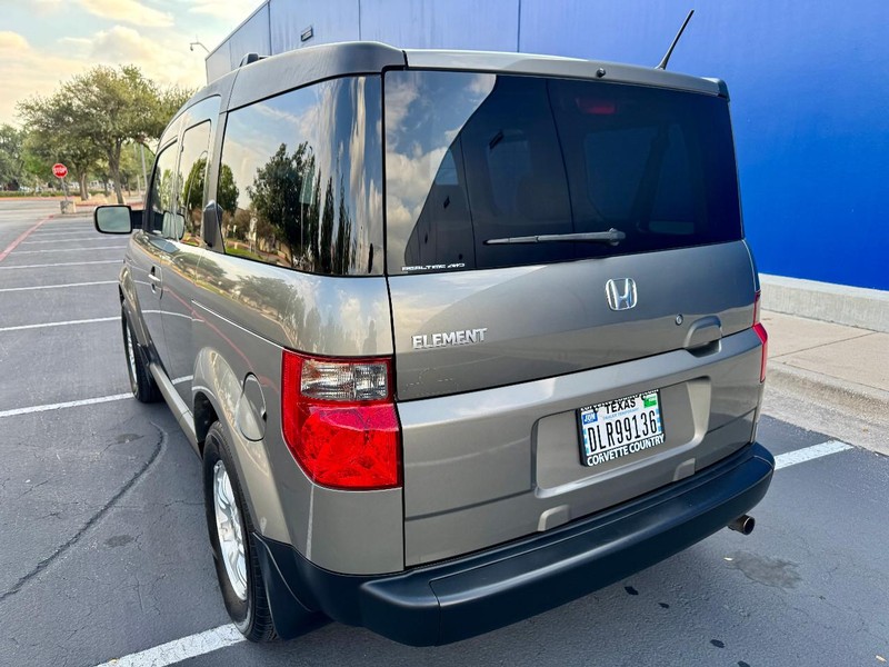 Honda Element EX 4WD Vehicle Image 10