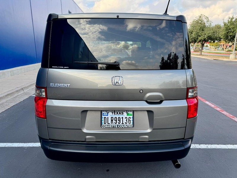 Honda Element EX 4WD Vehicle Image 16