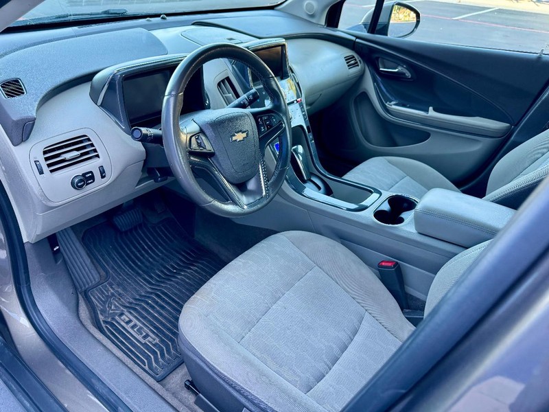 Chevrolet Volt Vehicle Image 04