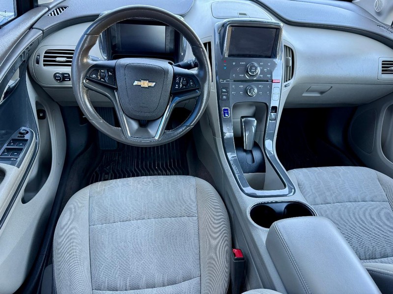 Chevrolet Volt Vehicle Image 05