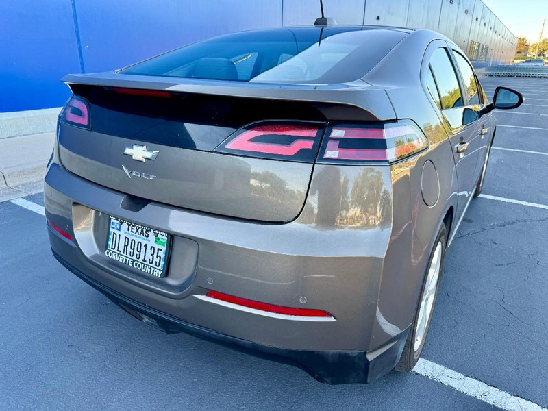 Chevrolet Volt Vehicle Image 06