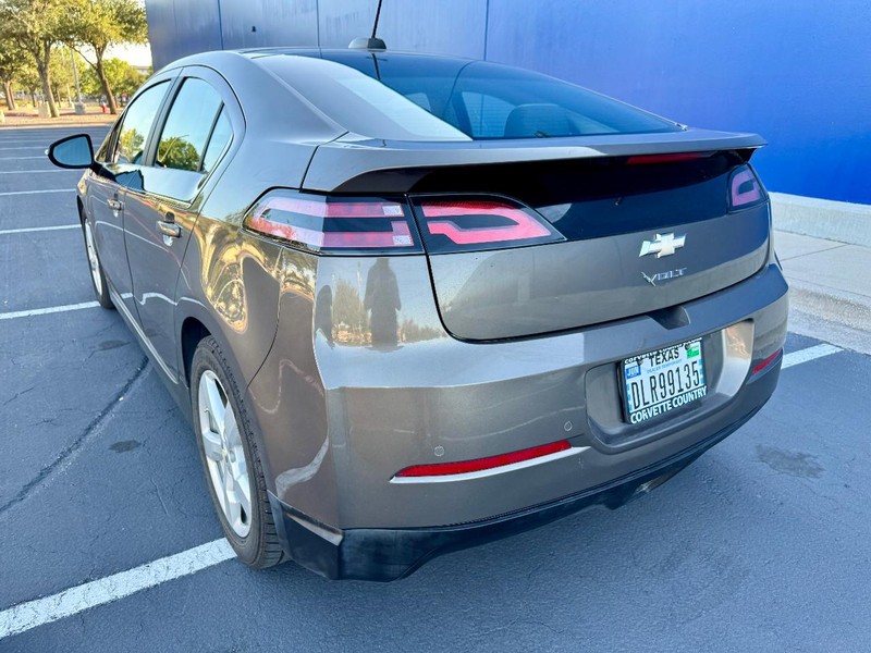 Chevrolet Volt Vehicle Image 10