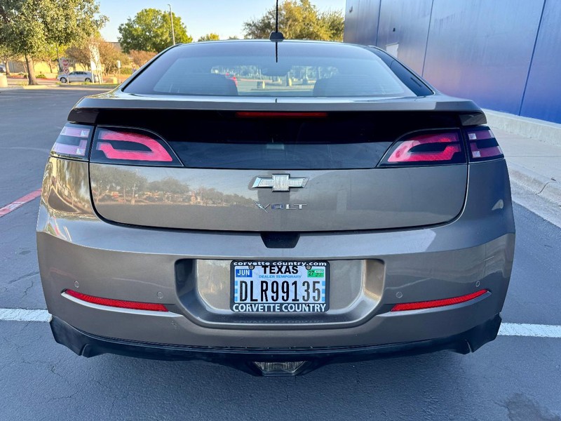 Chevrolet Volt Vehicle Image 11