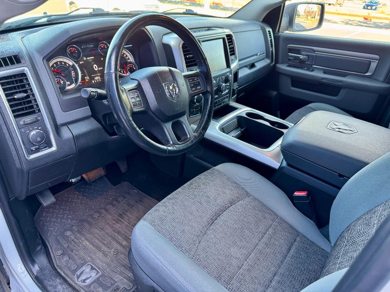 Ram 1500 Big Horn 3.0 V6 TDSL 4WD Vehicle Full-screen Gallery Image 05