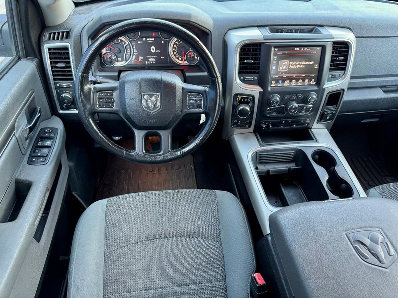 Ram 1500 Big Horn 3.0 V6 TDSL 4WD Vehicle Full-screen Gallery Image 06