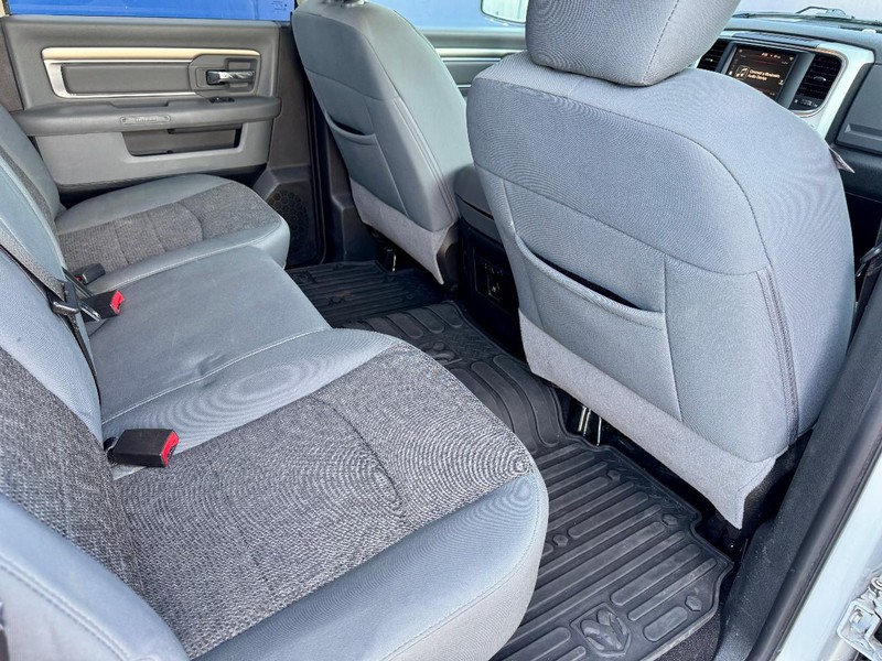 Ram 1500 Big Horn 3.0 V6 TDSL 4WD Vehicle Full-screen Gallery Image 18