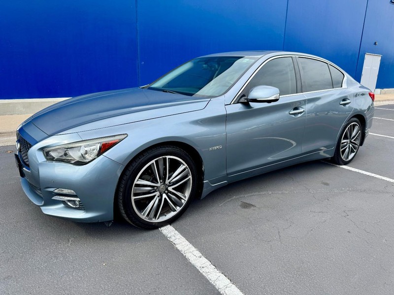 INFINITI Q50 Hybrid Premium AWD Vehicle Full-screen Gallery Image 08