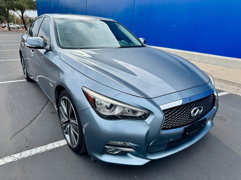 INFINITI Q50 Hybrid Premium AWD Vehicle Full-screen Gallery Image 13