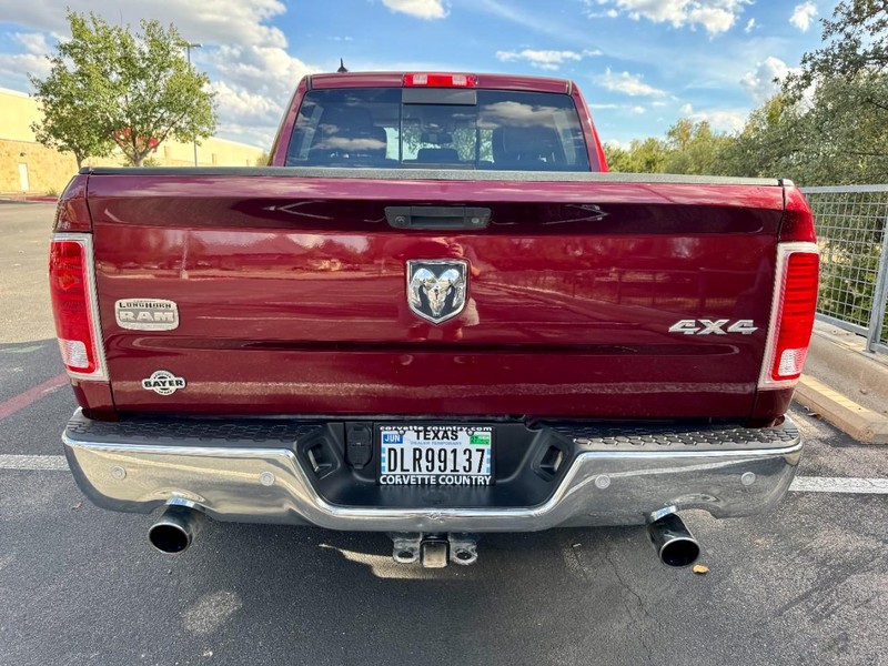 Ram 1500 Laramie Longhorn 3.0 V6 TDSL 4WD Vehicle Image 11
