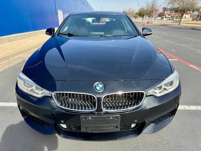 BMW 435i M Sport Vehicle Full-screen Gallery Image 07