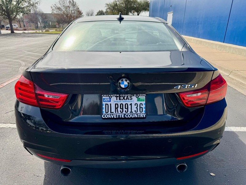 BMW 435i M Sport Vehicle Full-screen Gallery Image 11