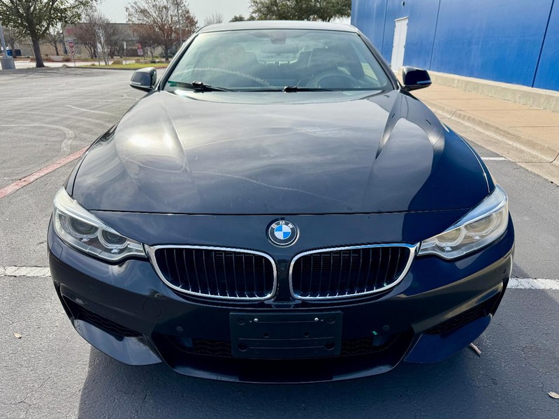 BMW 435i M Sport Vehicle Full-screen Gallery Image 12