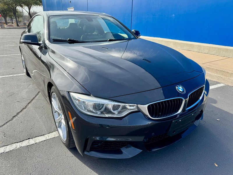 BMW 435i M Sport Vehicle Full-screen Gallery Image 13