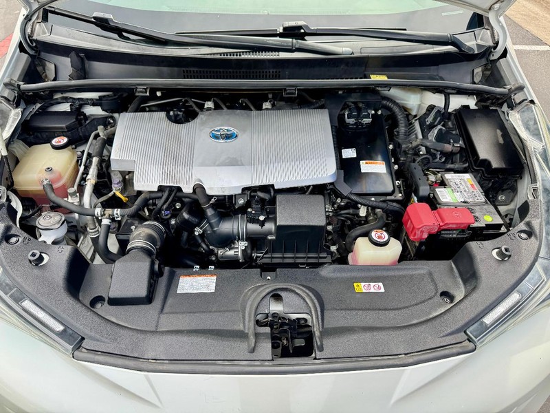 Toyota Prius One Vehicle Full-screen Gallery Image 20