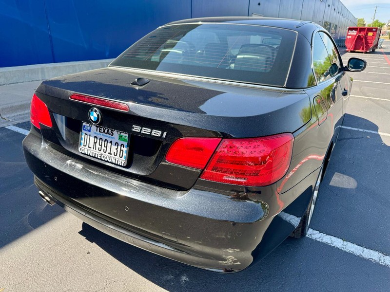 BMW 328i Vehicle Image 04