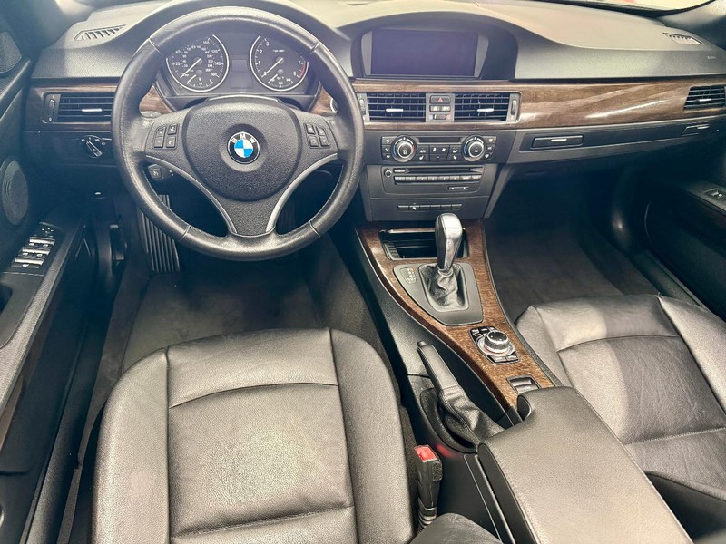 BMW 328i Vehicle Image 06