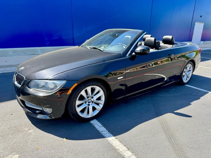 BMW 328i Vehicle Image 08