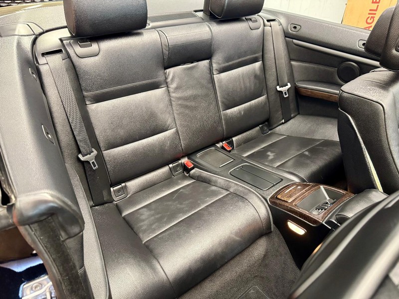 BMW 328i Vehicle Image 18