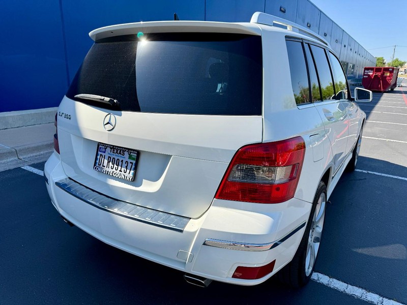 Mercedes-Benz GLK350 RWD Vehicle Image 04