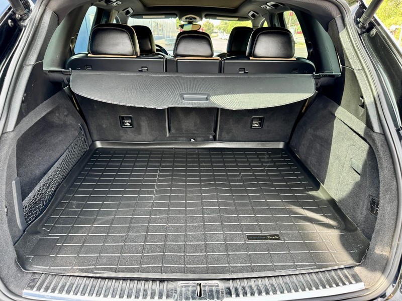 Porsche Cayenne S AWD Vehicle Image 18