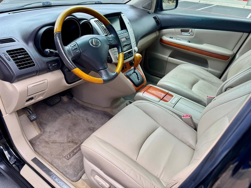 Lexus RX400h AWD Hybrid Vehicle Image 05