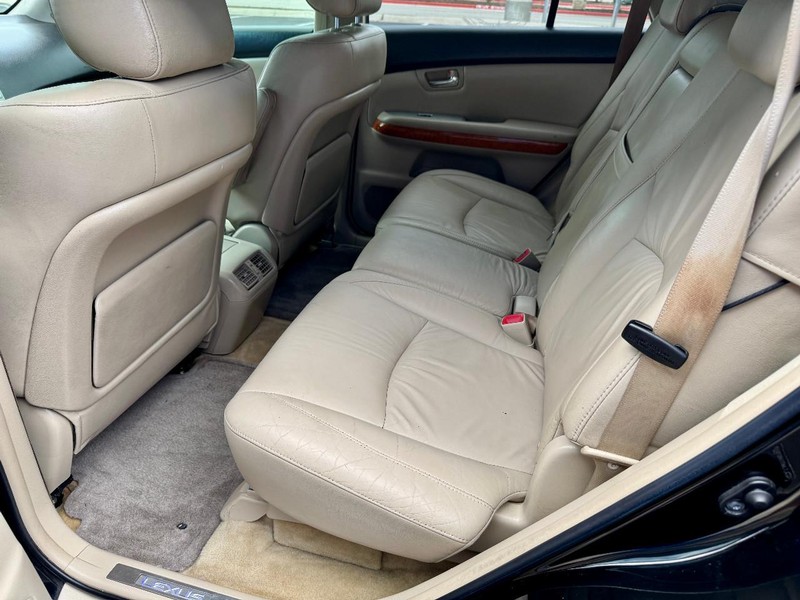 Lexus RX400h AWD Hybrid Vehicle Image 17