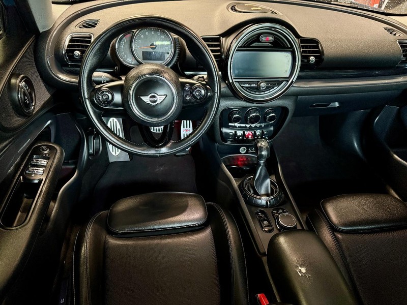 MINI Cooper Clubman S Vehicle Image 06