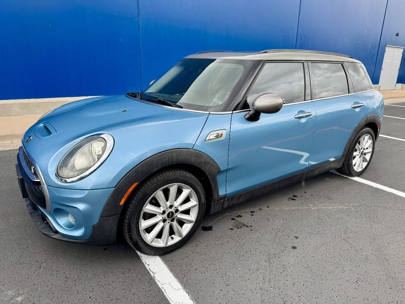MINI Cooper Clubman S Vehicle Image 08