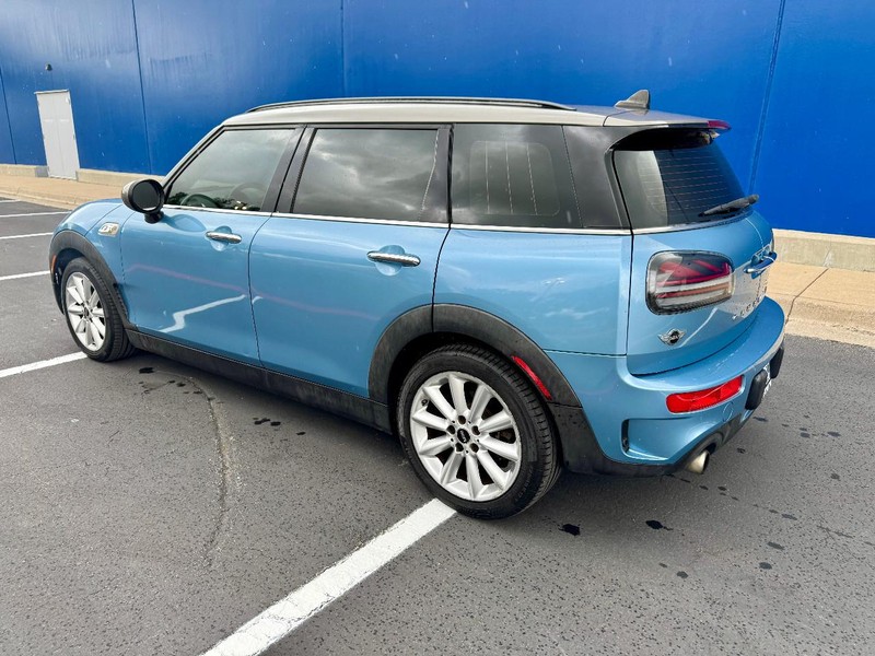 MINI Cooper Clubman S Vehicle Image 09