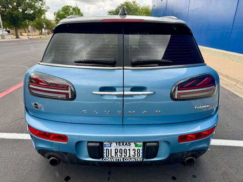 MINI Cooper Clubman S Vehicle Image 11