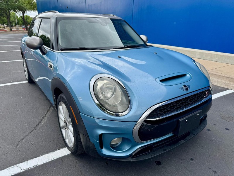 MINI Cooper Clubman S Vehicle Image 13