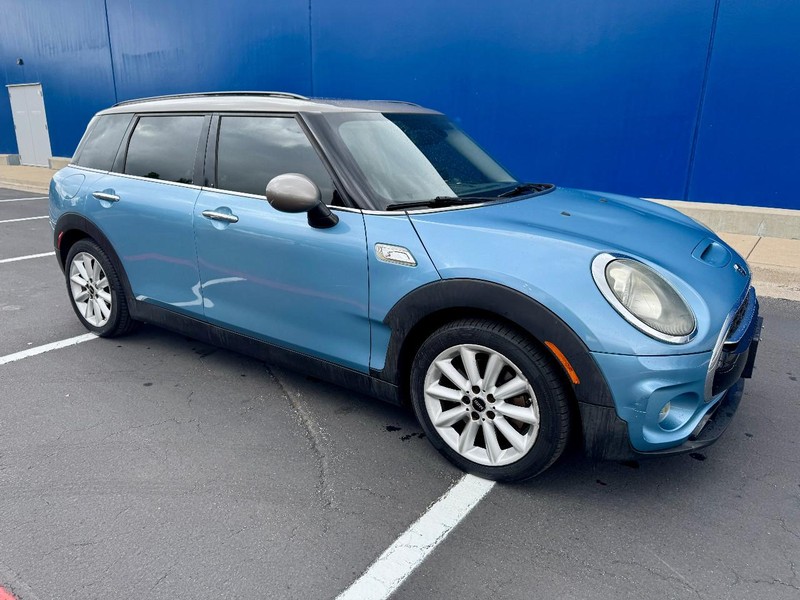 MINI Cooper Clubman S Vehicle Image 14