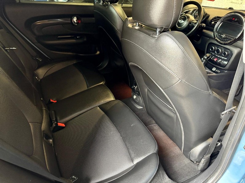 MINI Cooper Clubman S Vehicle Image 20