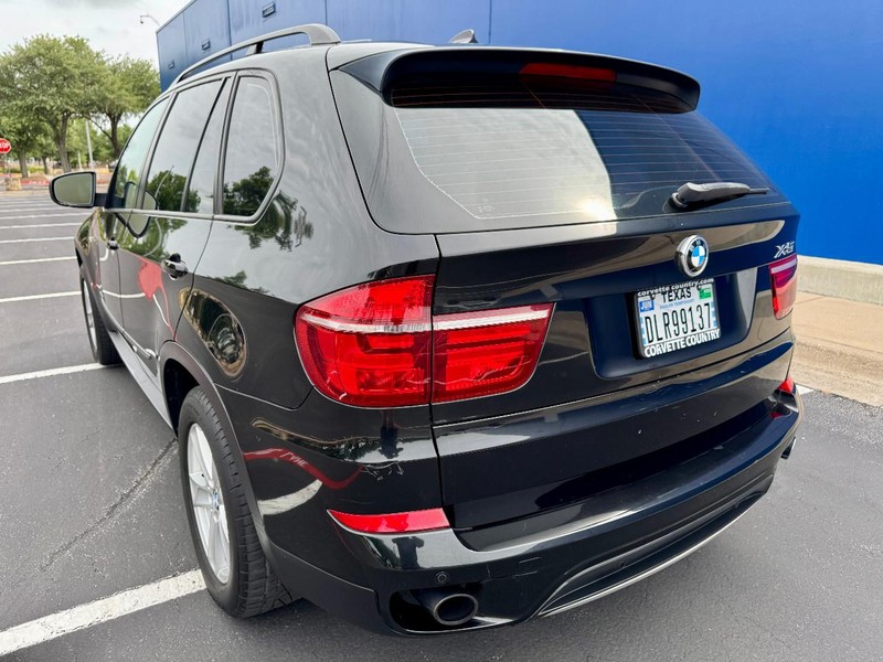 BMW X5 xDrive35i AWD Vehicle Full-screen Gallery Image 10