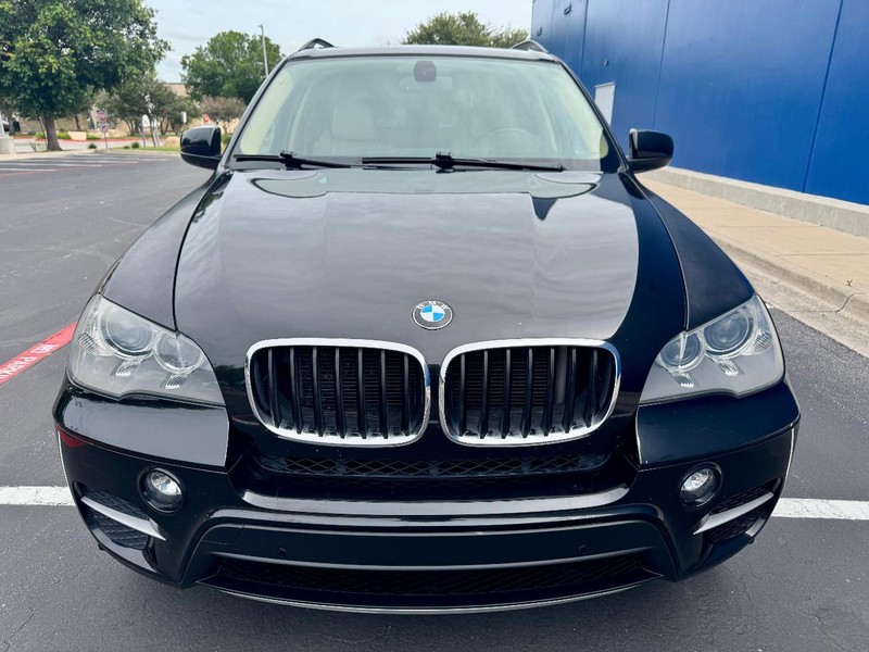 BMW X5 xDrive35i AWD Vehicle Full-screen Gallery Image 12
