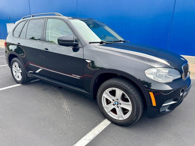 BMW X5 xDrive35i AWD Vehicle Full-screen Gallery Image 14