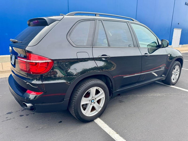 BMW X5 xDrive35i AWD Vehicle Full-screen Gallery Image 15