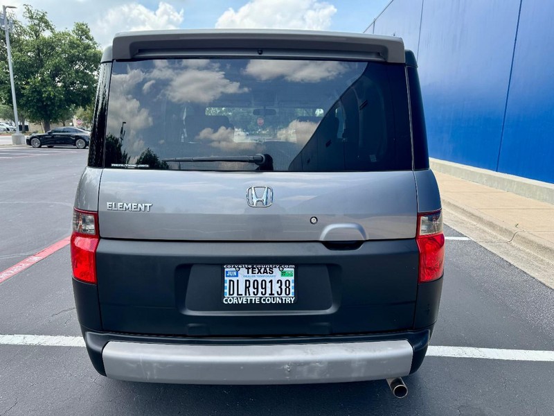 Honda Element EX 4WD 5-speed Vehicle Full-screen Gallery Image 11